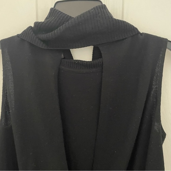BCBGMaxAzria Kalis Black Cowl Neck Turtleneck Sleeveless Knit Open Back Sweater - Picture 6 of 10
